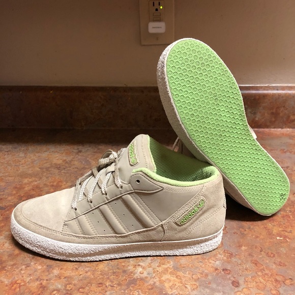 Adidas - Picture 4 of 5